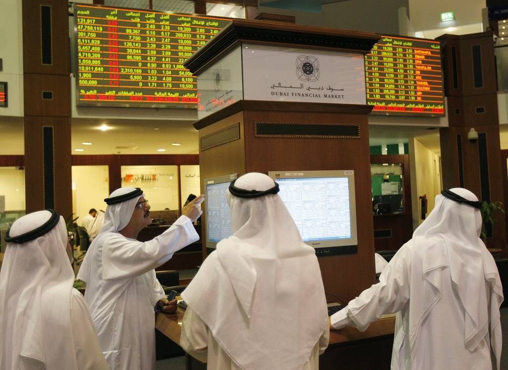 Дубайский фондовый рынок. Население ОАЭ. Дубайский финансовый рынок. Жители Дубая.