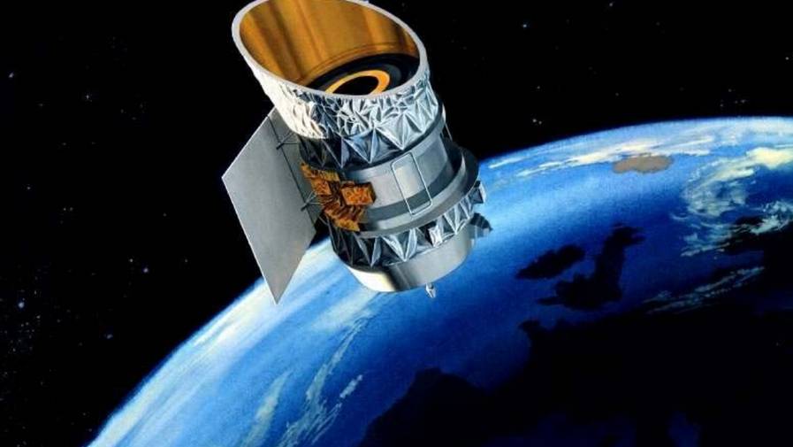 defunct satellites collision space crossover