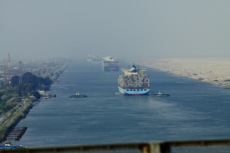 suez canal revenues record made