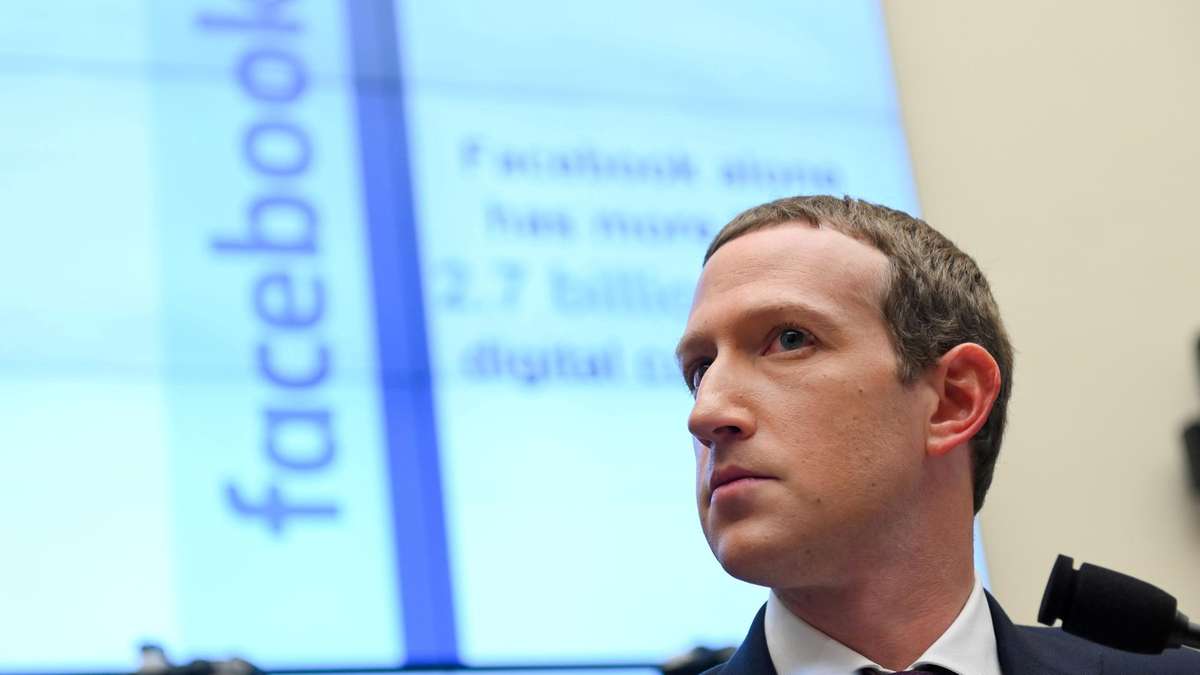 facebook zuckerberg competitors mark majority