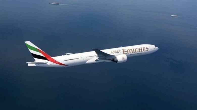emirates flight further cancellations storm