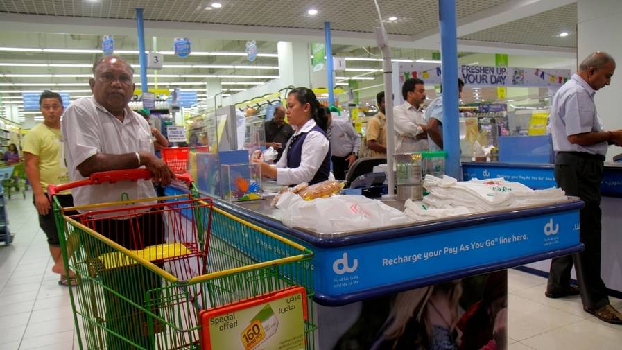 carrefour hoursb government lulu programmeb
