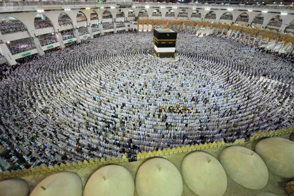 saudi gcc madinah makkah suspends