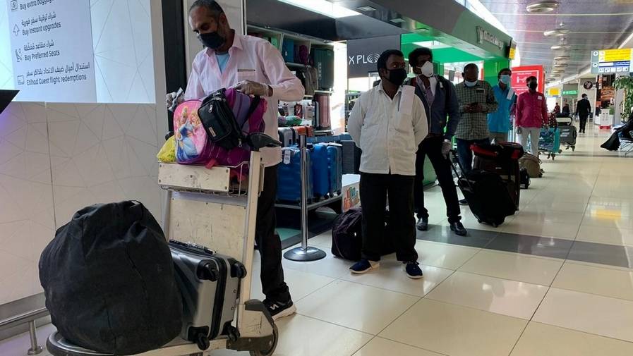 kerala stranded tickets expats indian