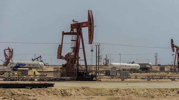 oman oil crude production barrels