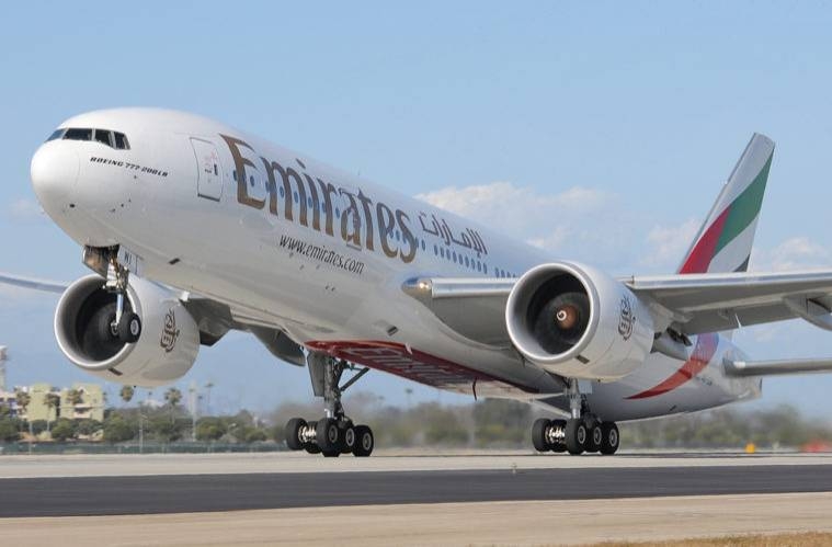 saudi pakistan emirates flights halts