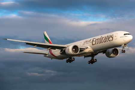 pakistan passenger emirates zawya temporarily