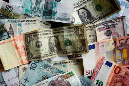 currencies haven recovery fan risk