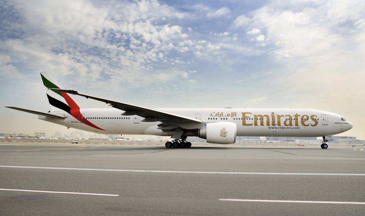 video emirates passenger plane freighters