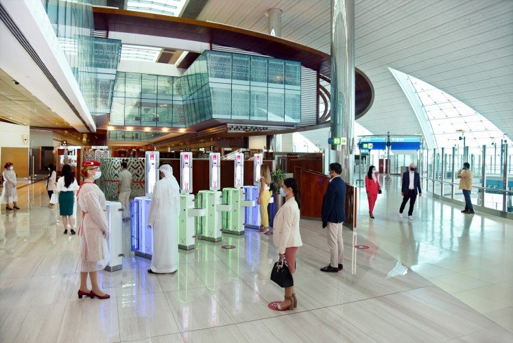 dubai emirates premium customers ground