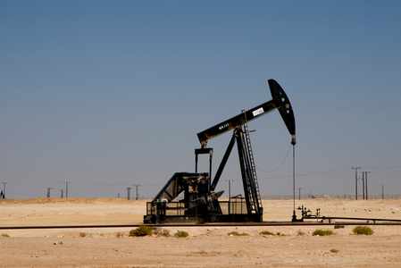 oman oil reserves gas barrels