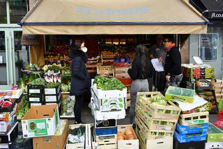 grocery lockdown britain sales growth