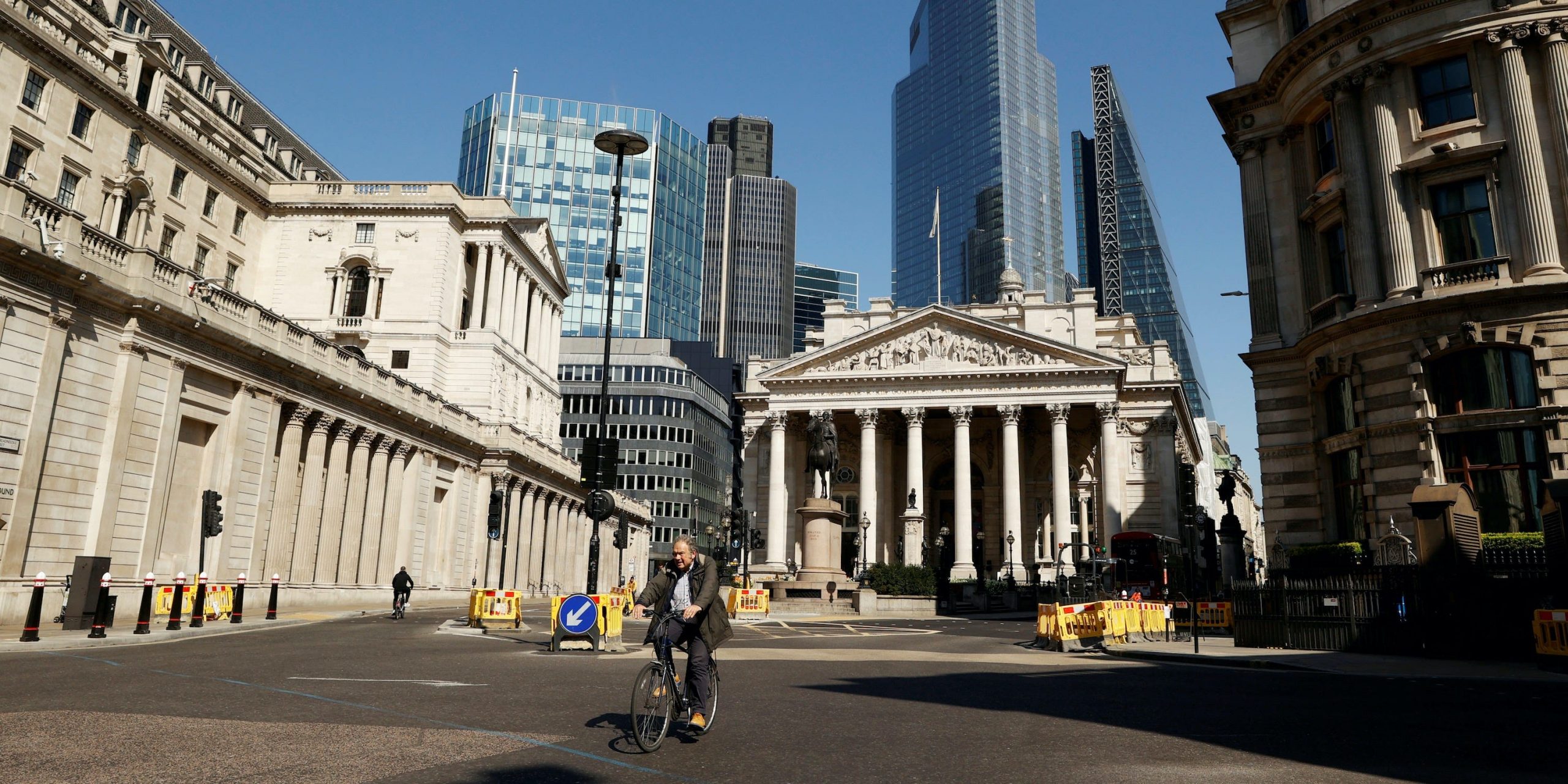 england bank stimulus people financial