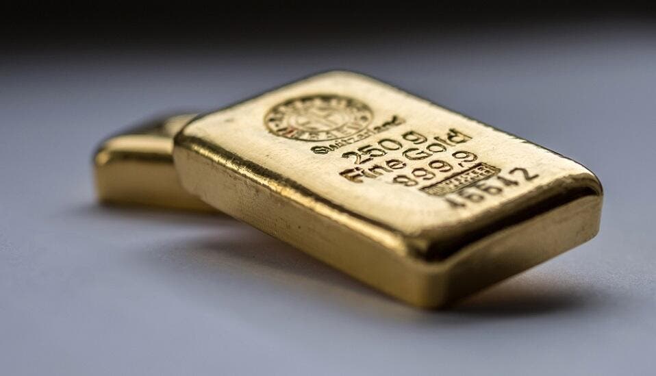 prices gold past cent ounce