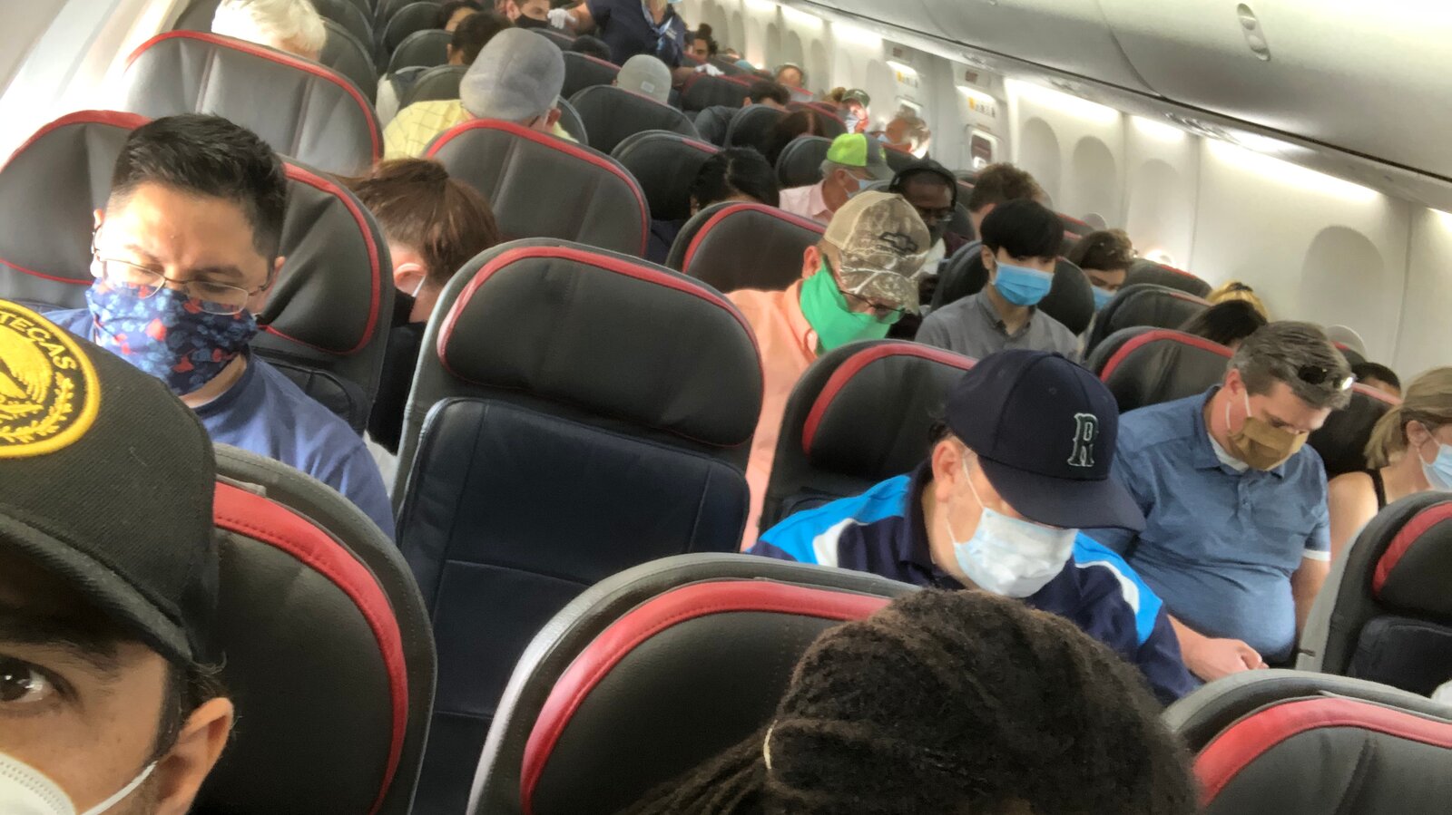 planes crowded airline airlines seats
